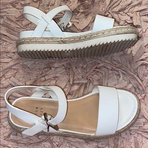 Platform sandals